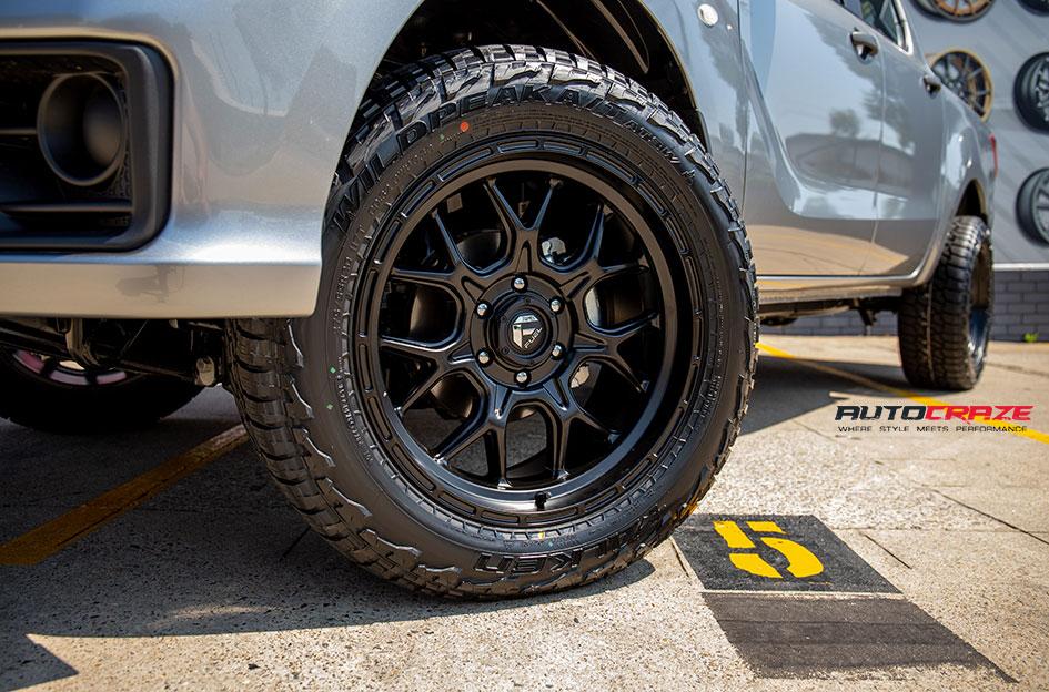 MAZDA BT 50 TECH MATTE BLACK
